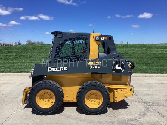 2025 John Deere 324G photo 4
