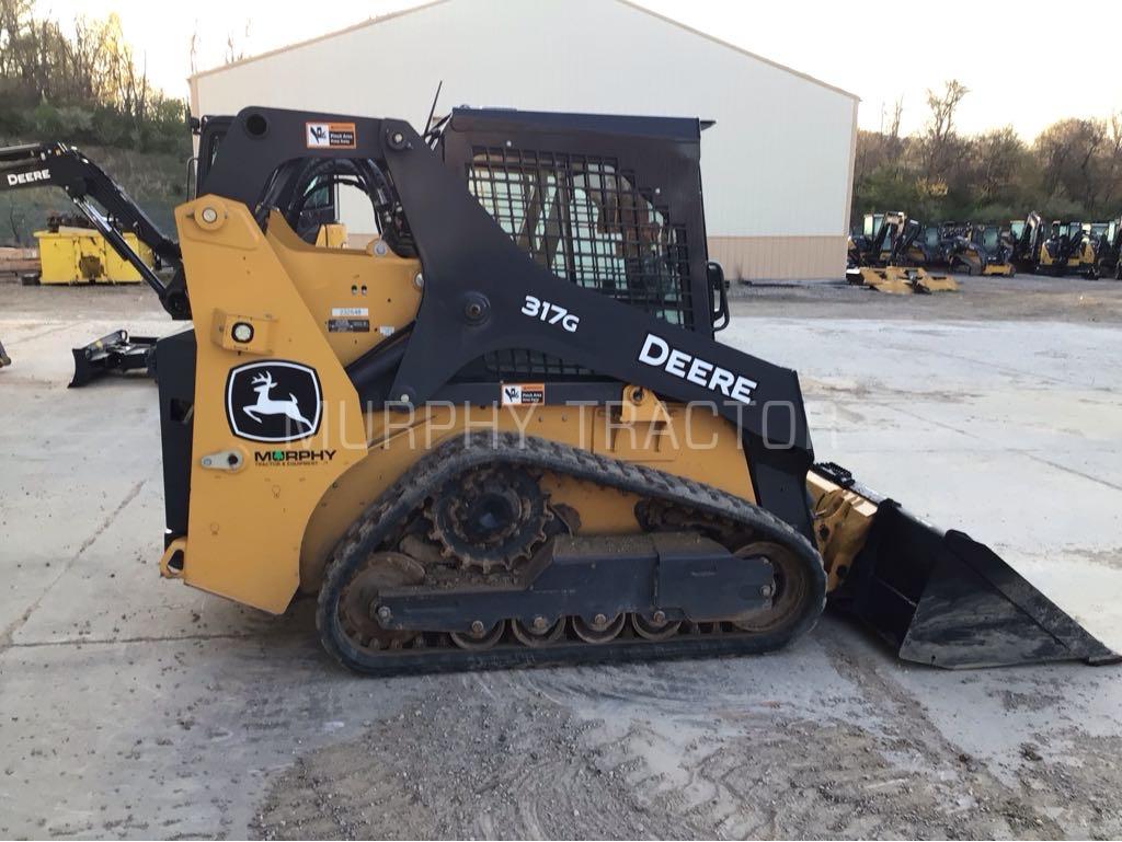 2024 John Deere 317G Image 8