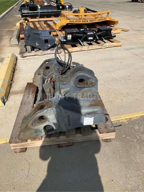 John Deere 544 P JRB 416 Hydraulic Coupler — 555 54334.15388