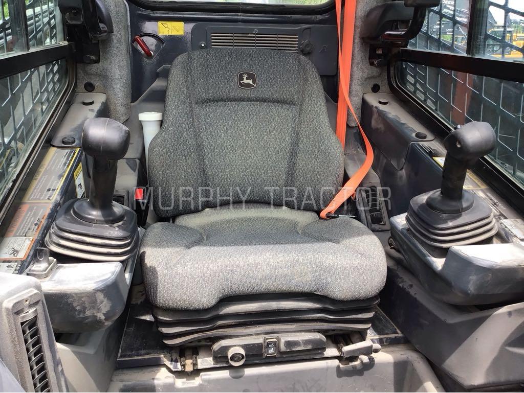 2024 John Deere 333G Image 12