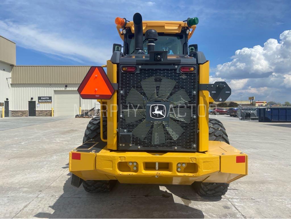 2025 John Deere 624 P Image 6