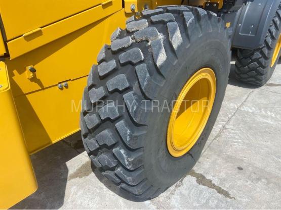 2025 John Deere 624 P photo 15