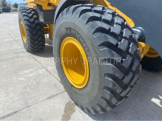 2025 John Deere 624 P photo 16