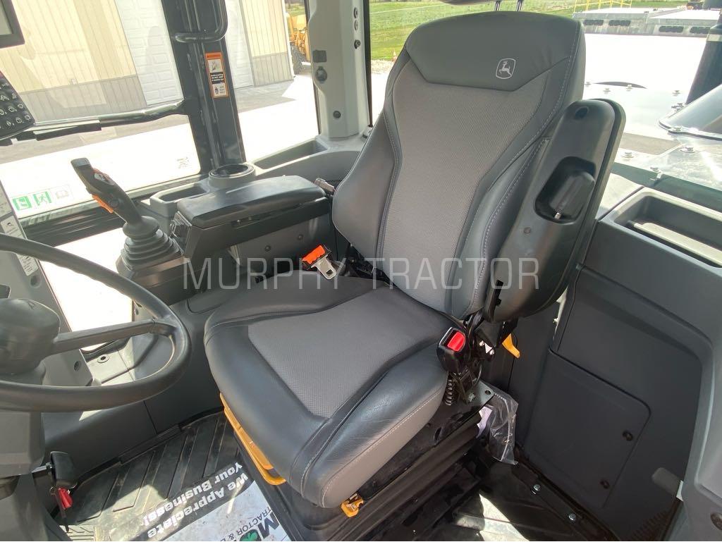 2025 John Deere 624 P Image 12