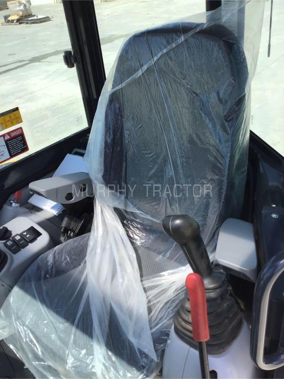 2025 John Deere 35 P photo 12