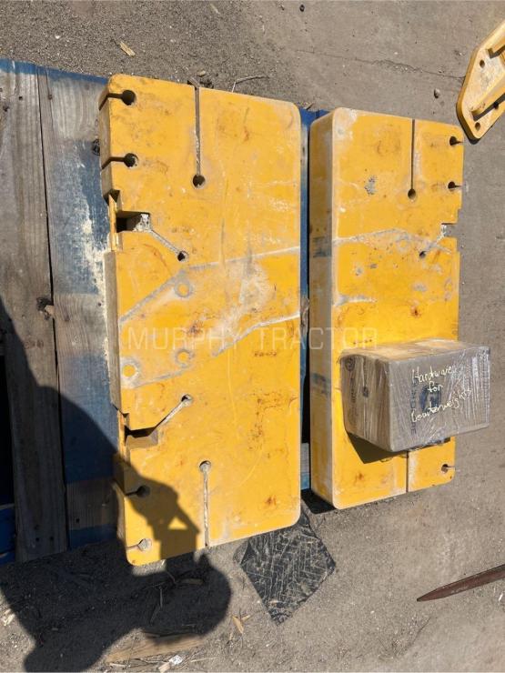 John Deere G Series Rear Counterweight photo 2