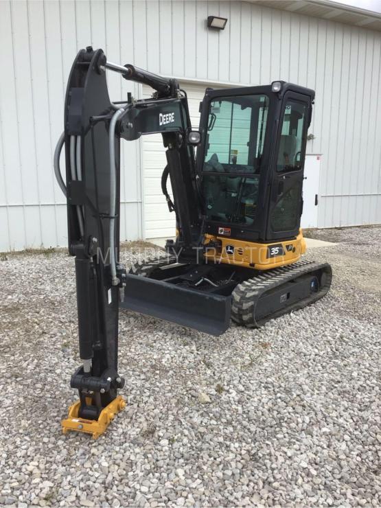 2024 John Deere 35 P photo 3