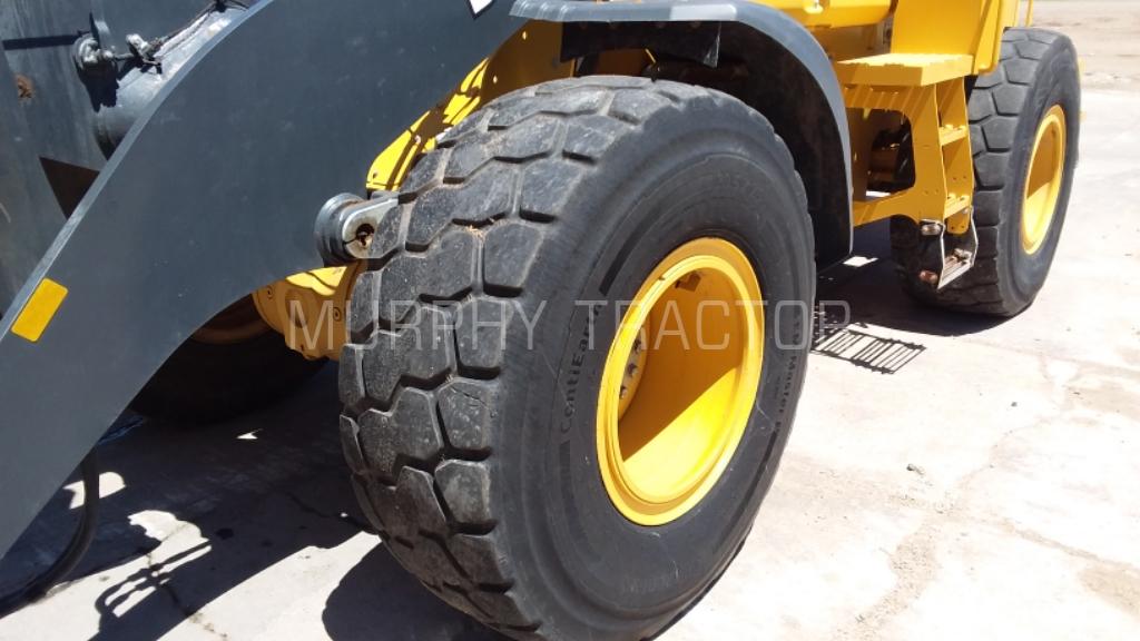 2023 John Deere 624 P Image 8