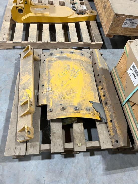 John Deere G Series Grader LH Moldboard Extension photo 3