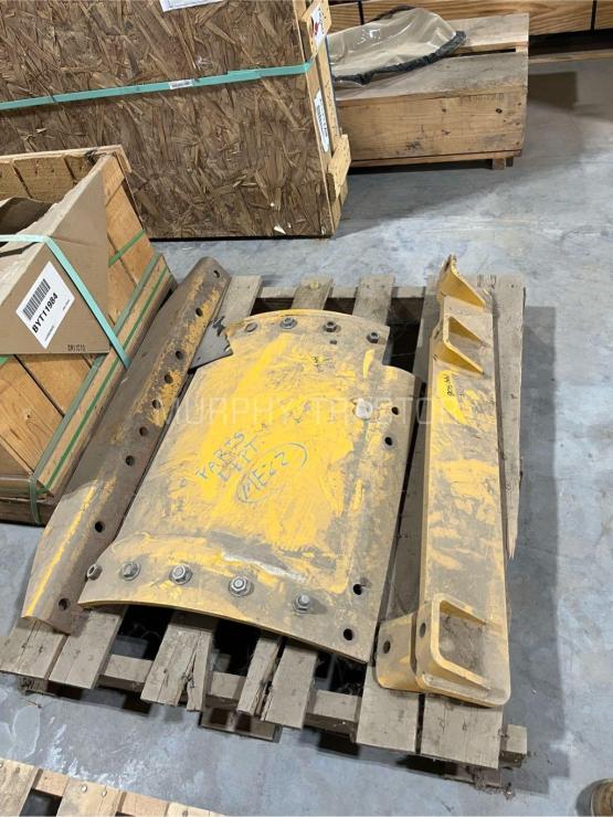 John Deere G Series Grader LH Moldboard Extension photo 1