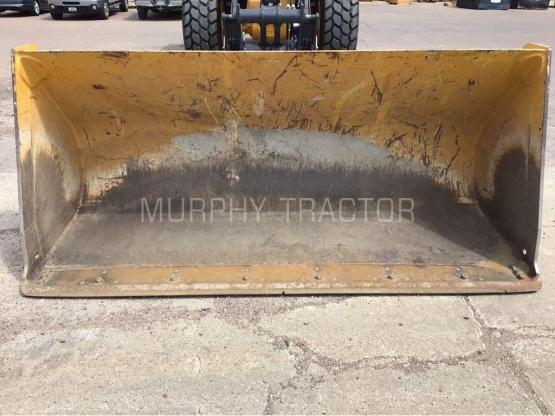 2017 John Deere 444-624 3 CY HiViz Coupler Bucket photo 1