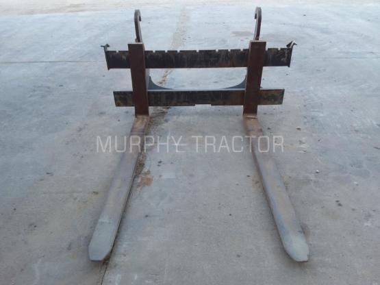 2022 John Deere 410L Fork Set photo 1