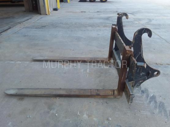 2022 John Deere 410L Fork Set — 555 55060.15577