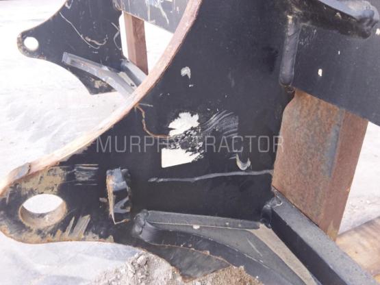2022 John Deere 410L Fork Set photo 2