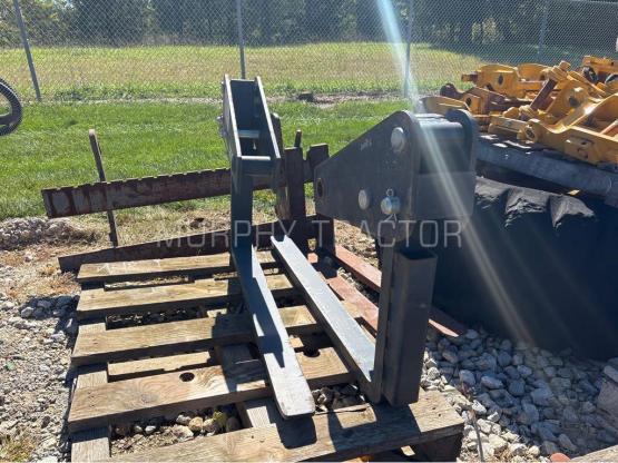 John Deere Backhoe Flip over Fork Set — 555 55452.15576