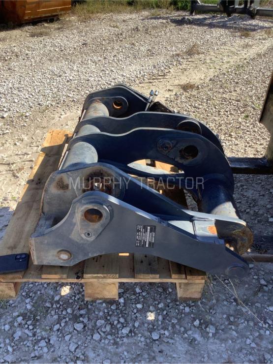 2024 John Deere 524P Hi VIS Coupler — 555 55456.15388
