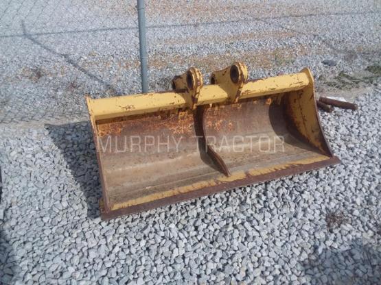 2004 CP 710G Bucket photo 1