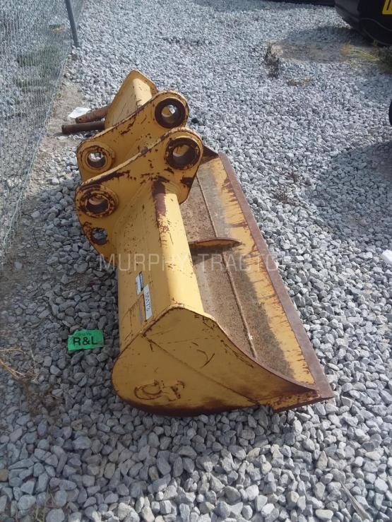 2004 CP 710G Bucket — 555 55521.15577