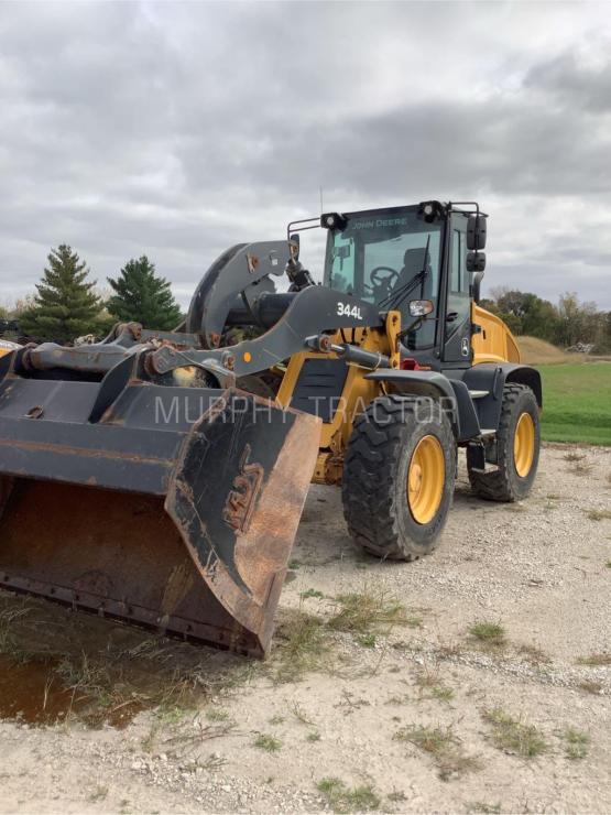 2019 John Deere 344L