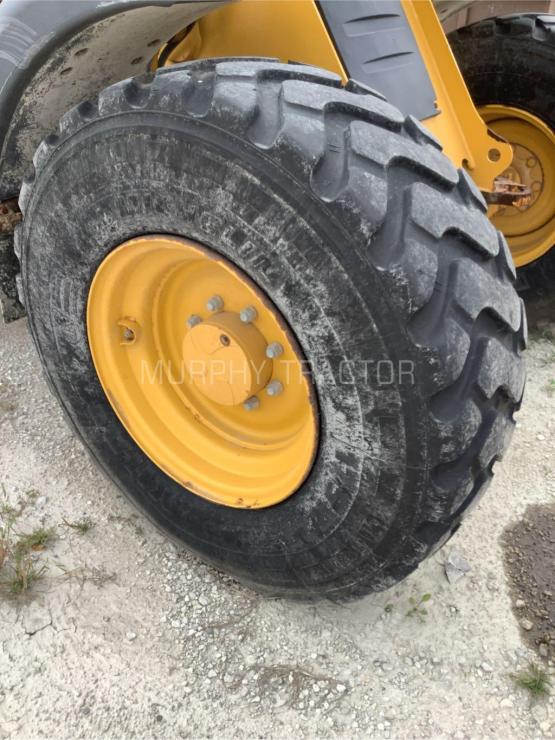 2019 John Deere 344L — 555 55523.13753