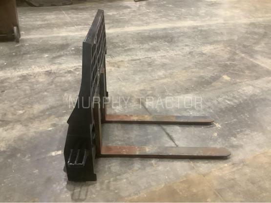 2021 John Deere CWP Pallet Forks — 555 55625.15388